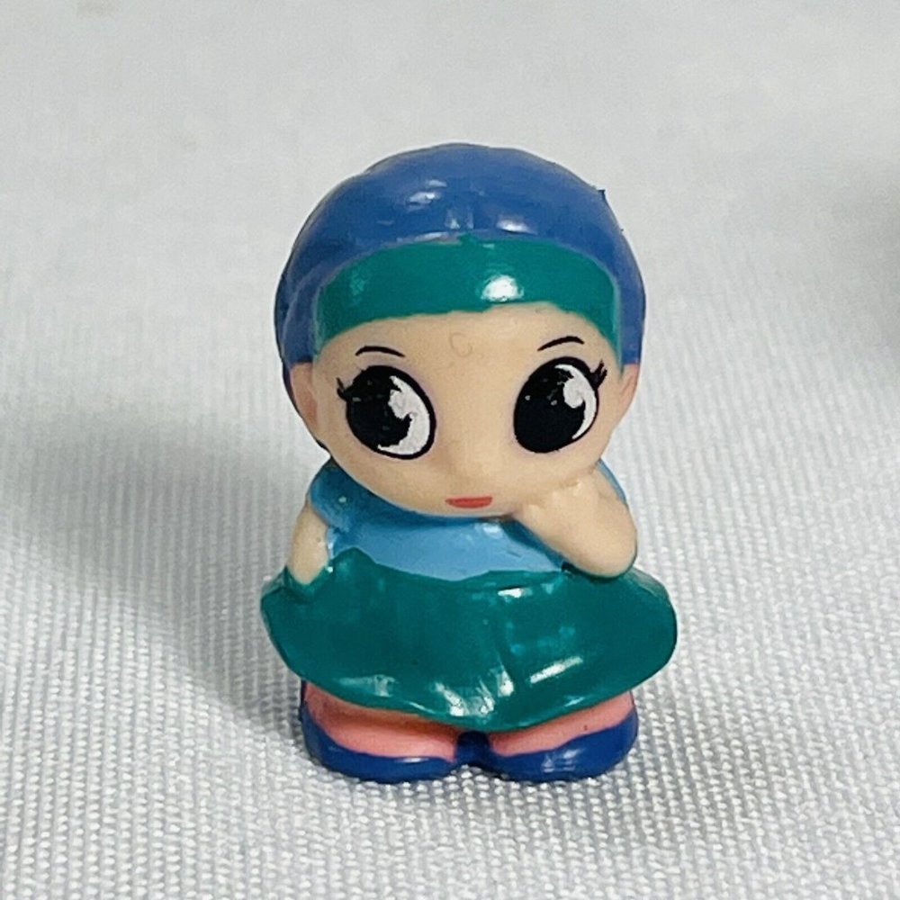 Shimmer and Shine 1 Teenie Genies Mini Figure And 1 Squinkie - Picture 9 of 12